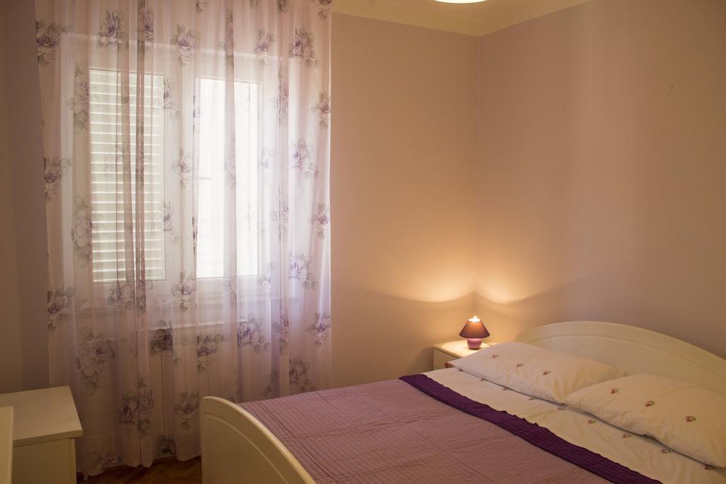 Apartment Gulic Supetarska Draga Exterior photo