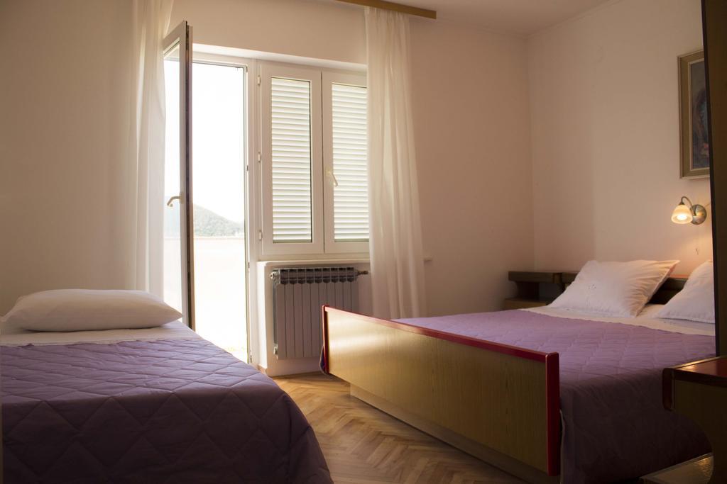 Apartment Gulic Supetarska Draga Exterior photo