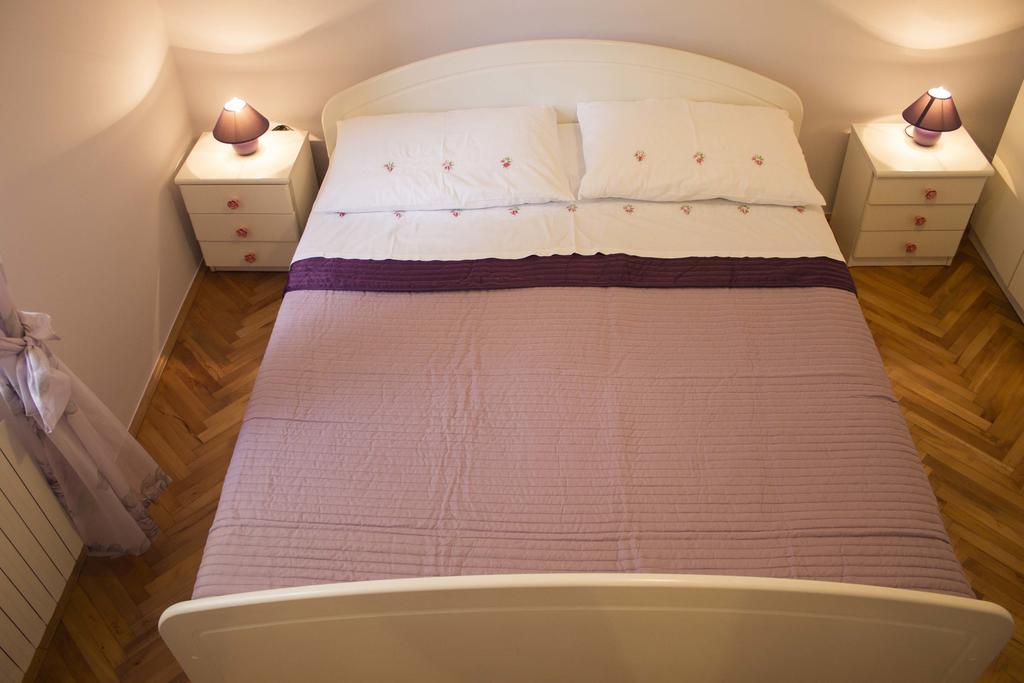 Apartment Gulic Supetarska Draga Exterior photo